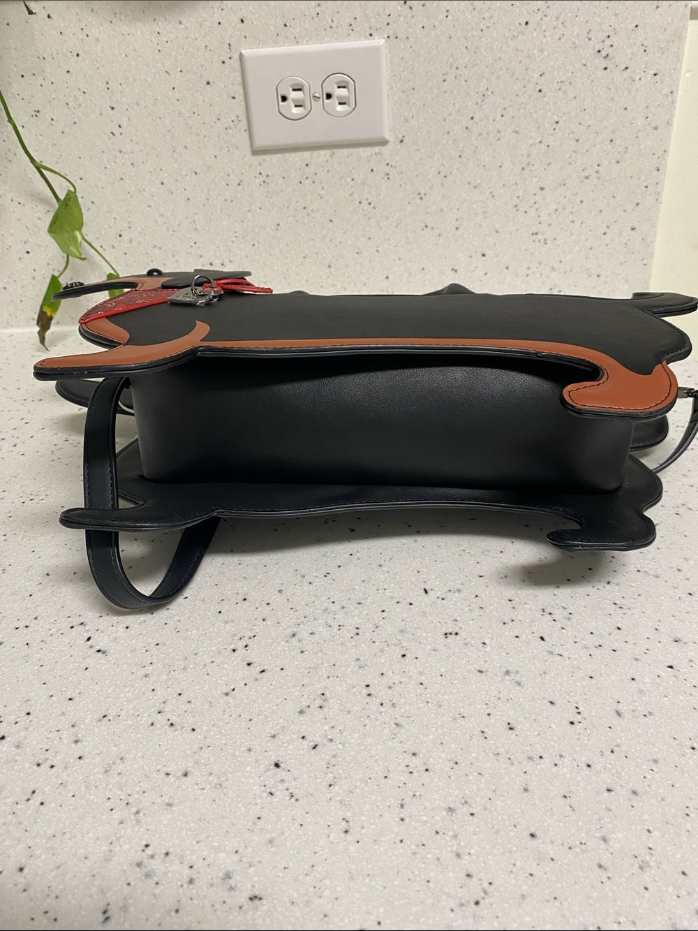 NWT. Betsey Johnson, dachshund handbag. - Picture 10 of 12